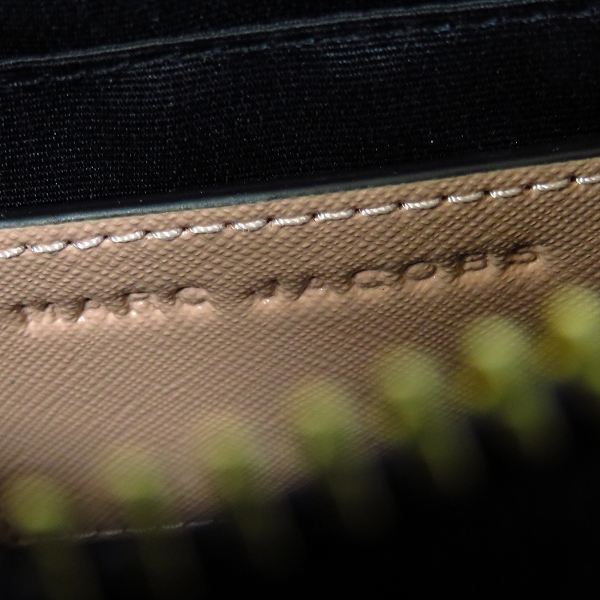 実際に弊社で買取させて頂いたMARC JACOBS/マークジェイコブス SNAPSHOT スナップショット ショルダーバッグ M0012007の画像 6枚目