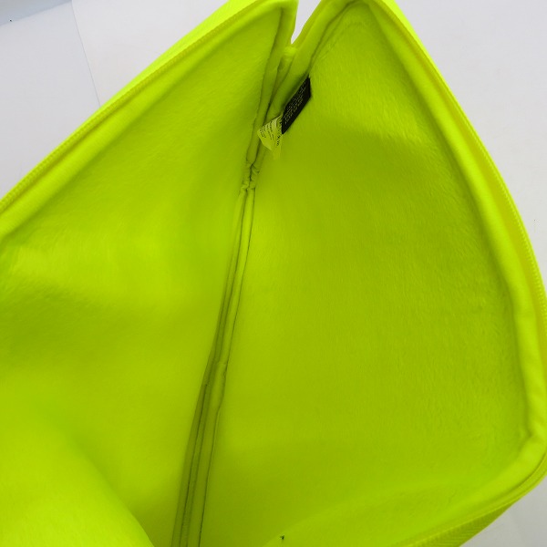 実際に弊社で買取させて頂いた【未使用】MARC BY MARC JACOBS/マークバイマークジェイコブス タブレットケース M0003462/M6131063 2点セットの画像 5枚目