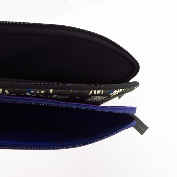 実際に弊社で買取させて頂いたMARC BY MARC JACOBS/マークバイマークジェイコブス PC タブレットケース M0001053A/M6134042 2点セットの画像 3枚目