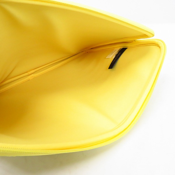 実際に弊社で買取させて頂いた【未使用】MARC BY MARC JACOBS/マークバイマークジェイコブス PC タブレットケース M0003461/M0001053A 2点セットの画像 2枚目