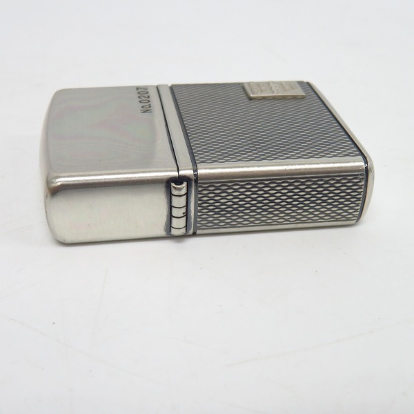 実際に弊社で買取させて頂いたZIPPO/ジッポー PURITY 999.9 スターリングシルバープレート付 Armor/アーマーケース 2002年製の画像 3枚目