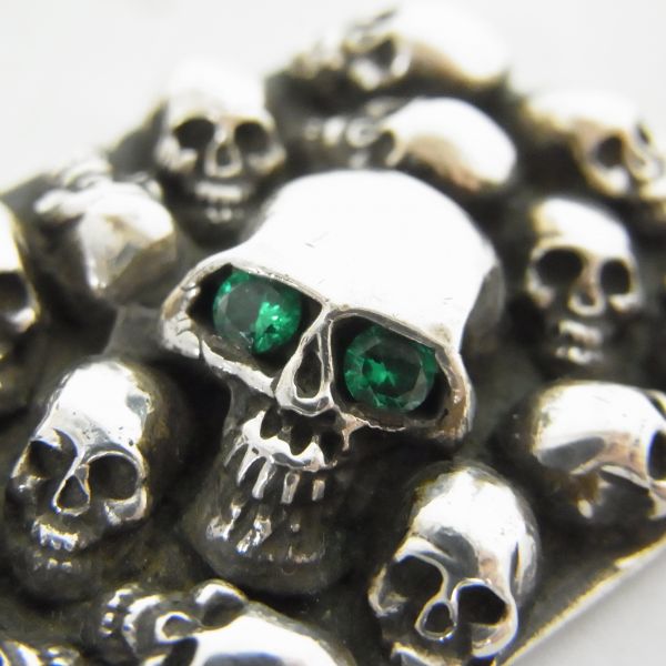 実際に弊社で買取させて頂いたSTANLEY GUESS/スタンリーゲス マルチスカル ストーンアイズ ドッグタグの画像 7枚目