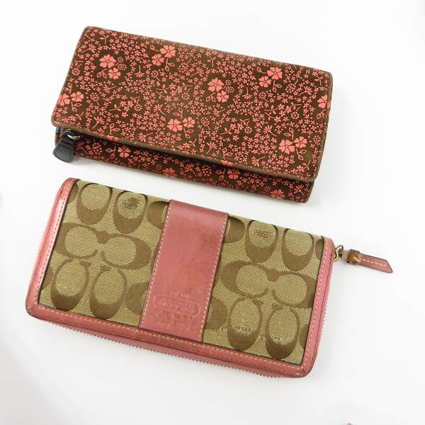 実際に弊社で買取させて頂いた【おまとめ11点】コーチ/バーバリー/ヴィヴィアンウェストウッド/ニナリッチ他 財布/スマホーケース/マフラー 等の画像 2枚目