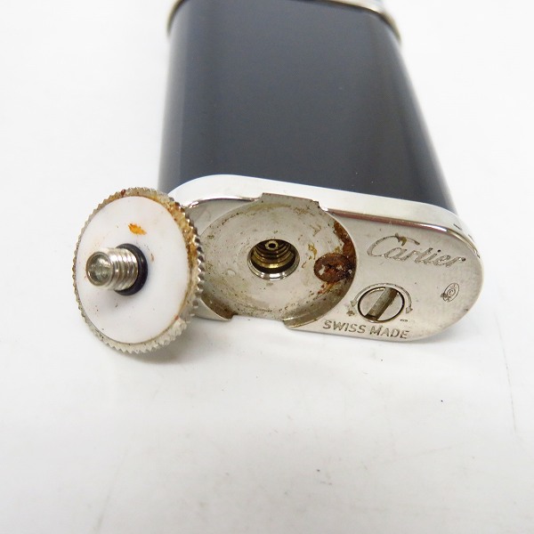 実際に弊社で買取させて頂いたCartier/カルティエ ブラック×シルバー ガスライター の画像 2枚目