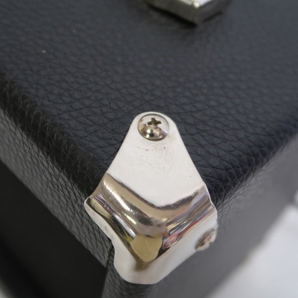 実際に弊社で買取させて頂いたBacchus/バッカス BBA-10 10W 自宅練習用 ベースアンプの画像 3枚目