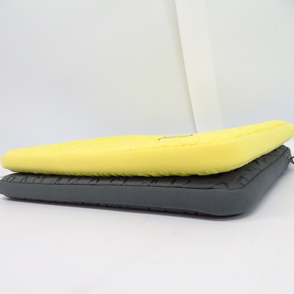 実際に弊社で買取させて頂いたMARC BY MARC JACOBS/マークバイマークジェイコブス PC タブレットケース M0003461/M6PE022 2点セットの画像 2枚目