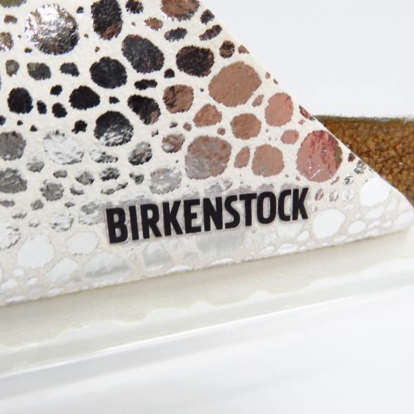 実際に弊社で買取させて頂いた【未使用】BIRKENSTOCK/ビルケンシュトック ARIZONA シルバー/35の画像 6枚目