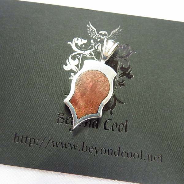 実際に弊社で買取させて頂いた【ギャラ付】STANLEY GUESS/スタンリーゲス ミニ ウッド ギターペンダント