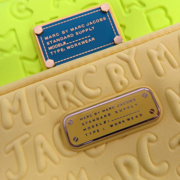 実際に弊社で買取させて頂いた【未使用】MARC BY MARC JACOBS/マークバイマークジェイコブス タブレットケース M0003462/M6131063 2点セットの画像 3枚目