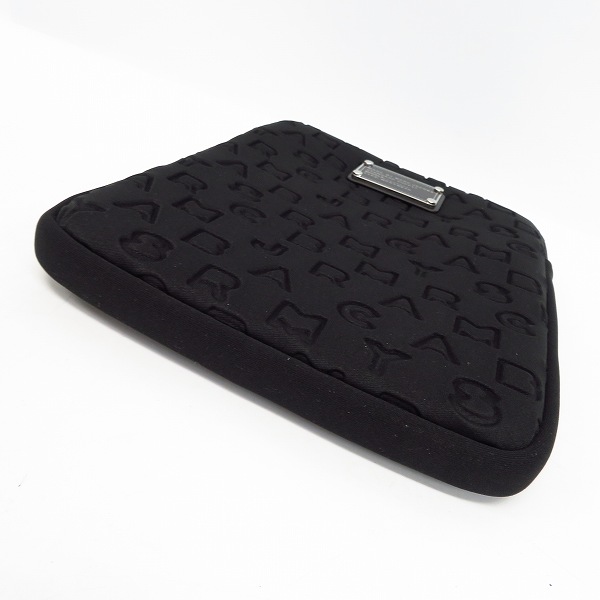 実際に弊社で買取させて頂いた【未使用】MARC BY MARC JACOBS/マークバイマークジェイコブス PC タブレットケース ブラック M6PE024の画像 2枚目