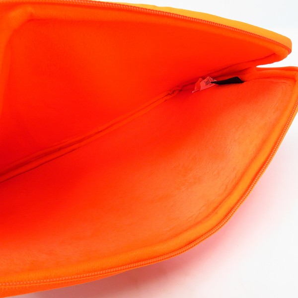 実際に弊社で買取させて頂いた【未使用】MARC BY MARC JACOBS/マークバイマークジェイコブス PC タブレットケース M6131024/M0003461 2点セットの画像 2枚目