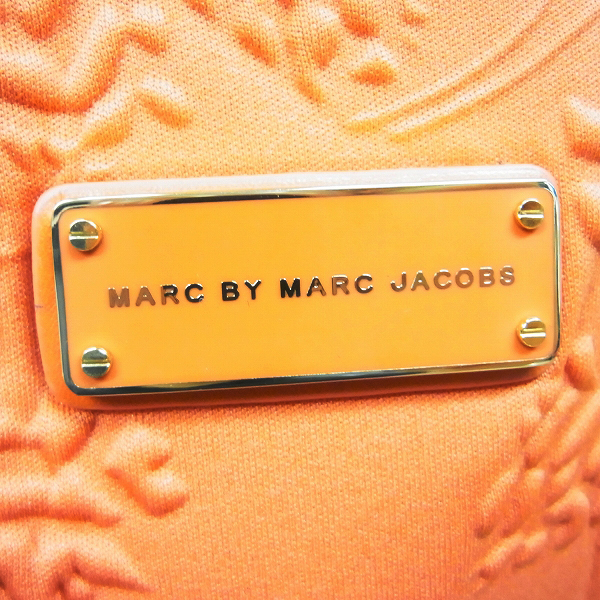 実際に弊社で買取させて頂いた【未使用】MARC BY MARC JACOBS/マークバイマークジェイコブス PC タブレットケース M0001053A/M0001242 2点セットの画像 6枚目