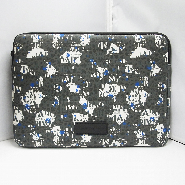 実際に弊社で買取させて頂いた【未使用】MARC BY MARC JACOBS/マークバイマークジェイコブス PC タブレットケース M0001053A/M0002468 2点セットの画像 1枚目