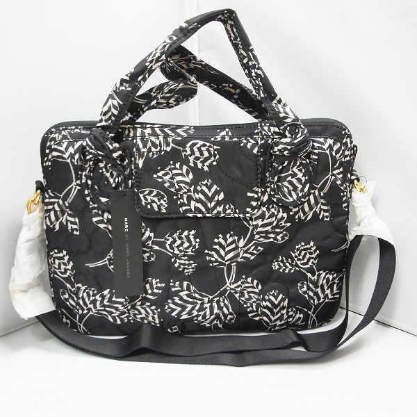 実際に弊社で買取させて頂いた【未使用】MARC BY MARC JACOBS/マークバイマークジェイコブス PC タブレットケース M0001053A/M0001499A 2点セットの画像 4枚目