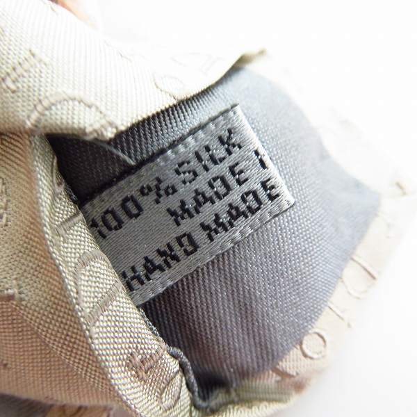 実際に弊社で買取させて頂いたDior HOMME/ディオールム ロゴ総柄 シルクネクタイの画像 1枚目