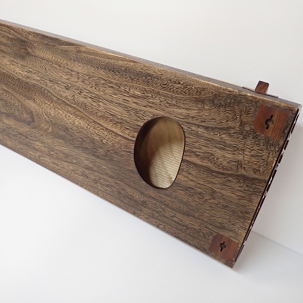 実際に弊社で買取させて頂いた★琴/箏 17弦琴 すだれ彫り 並甲 和楽器 カバー付き の画像 7枚目