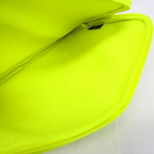 実際に弊社で買取させて頂いた【未使用】MARC BY MARC JACOBS/マークバイマークジェイコブス PC タブレットケース M0003461/M6131062 2点セットの画像 3枚目