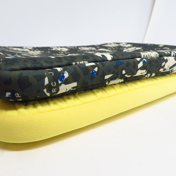 実際に弊社で買取させて頂いた【未使用】MARC BY MARC JACOBS/マークバイマークジェイコブス PC タブレットケース M0003461/M0001053A 2点セットの画像 2枚目