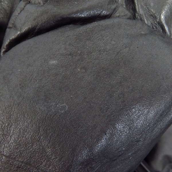 実際に弊社で買取させて頂いた BACKLASH/バックラッシュ カンガルーレザー キルティング ダウンジャケット ブラック 1363-02/3(L)の画像 5枚目