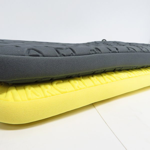 実際に弊社で買取させて頂いた【未使用】MARC BY MARC JACOBS/マークバイマークジェイコブス PC タブレットケース M0003461/M6PE022 2点セットの画像 2枚目
