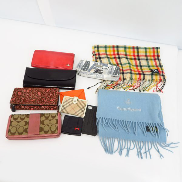 実際に弊社で買取させて頂いた【おまとめ11点】コーチ/バーバリー/ヴィヴィアンウェストウッド/ニナリッチ他 財布/スマホーケース/マフラー 等