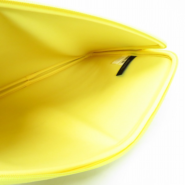 実際に弊社で買取させて頂いた【未使用】MARC BY MARC JACOBS/マークバイマークジェイコブス PC タブレットケース M0003461 2点セット の画像 2枚目