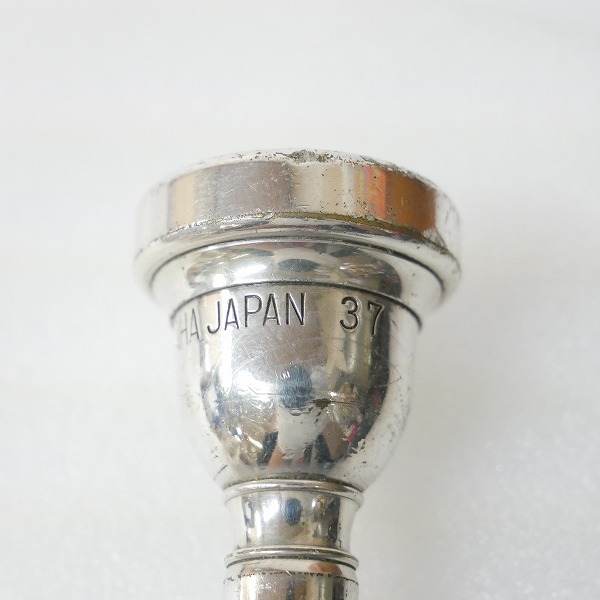 実際に弊社で買取させて頂いたYAMAHA/ヤマハ 37/37C4 アルトホルン用 マウスピース 3点セットの画像 1枚目