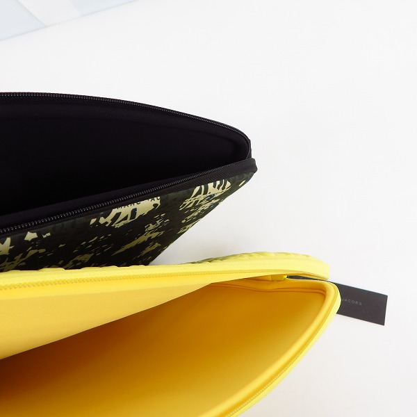 実際に弊社で買取させて頂いたMARC BY MARC JACOBS/マークバイマークジェイコブス PC タブレットケース M0003461/M0001053A 2点セットの画像 4枚目