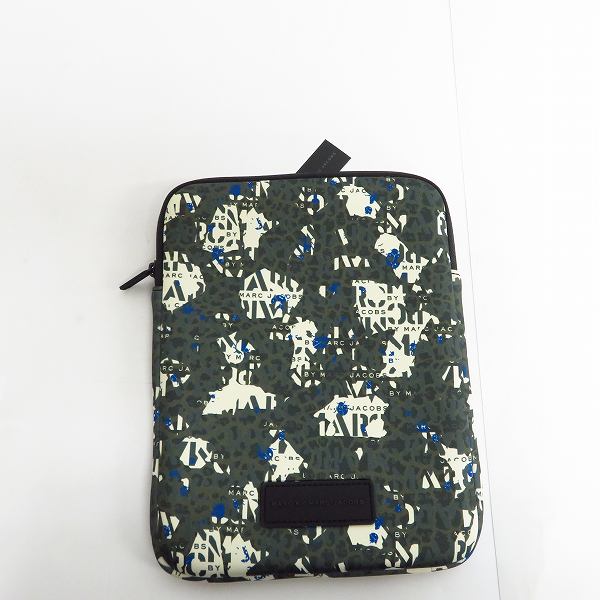 実際に弊社で買取させて頂いた【未使用】MARC BY MARC JACOBS/マークバイマークジェイコブス PC タブレットケース/クラッチバッグ M0001054A