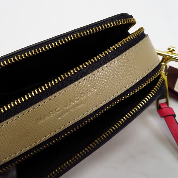 実際に弊社で買取させて頂いたMARC JACOBS/マークジェイコブス SNAPSHOT スナップショット ショルダーバッグ M0012007の画像 3枚目
