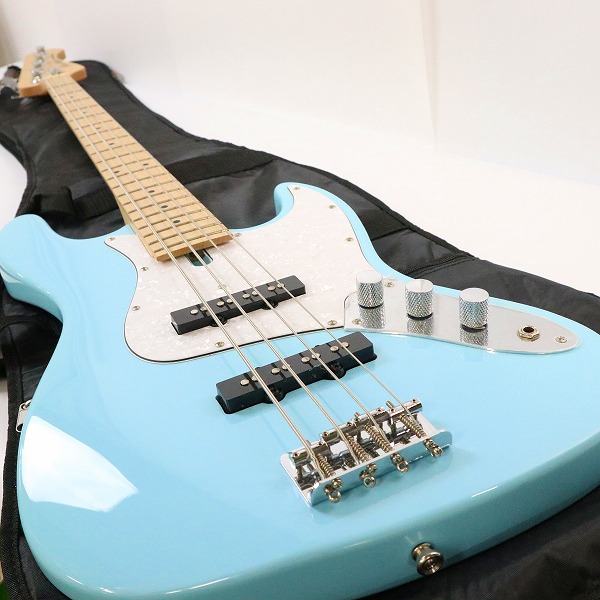 実際に弊社で買取させて頂いた★Bacchus/バッカス ジャズベースタイプ エレキベース ブルー系 動作確認済み