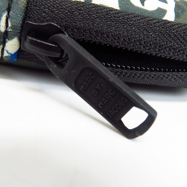 実際に弊社で買取させて頂いた【未使用】MARC BY MARC JACOBS/マークバイマークジェイコブス PC タブレットケース/クラッチバッグ M0001054Aの画像 5枚目