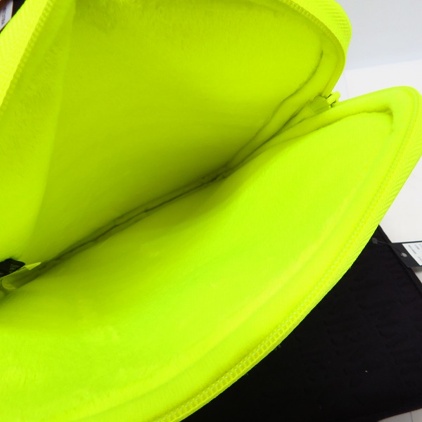 実際に弊社で買取させて頂いた【未使用】MARC BY MARC JACOBS/マークバイマークジェイコブス タブレットケース M6131064/M0001054 2点セットの画像 6枚目