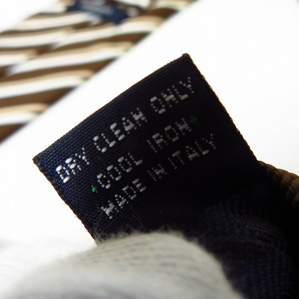 実際に弊社で買取させて頂いたBURBERRY LONDON/バーバリー ロンドン ストライプ柄 シルクネクタイの画像 4枚目
