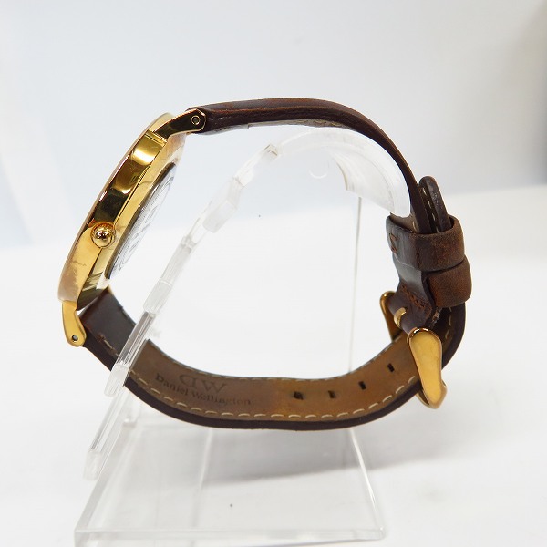 実際に弊社で買取させて頂いたDaniel Wellington/ダニエルウェリントン レザーベルト クオーツ腕時計【動作未確認】の画像 1枚目