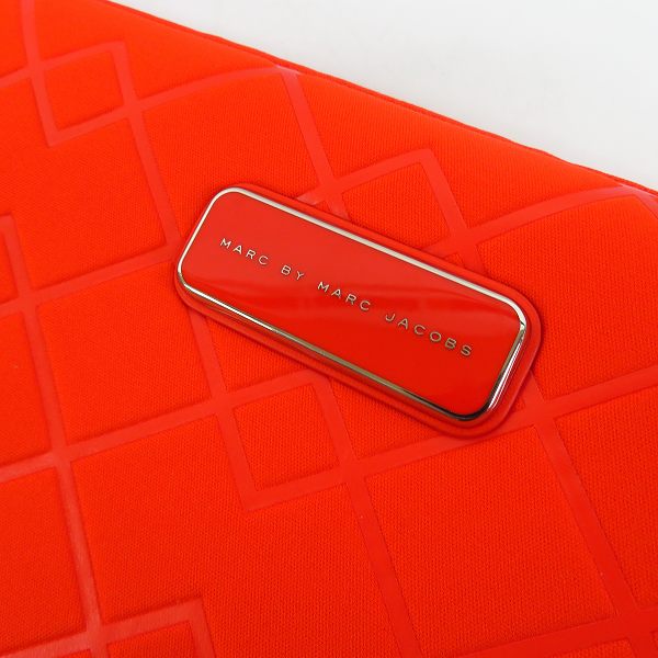 実際に弊社で買取させて頂いた【未使用】MARC BY MARC JACOBS/マークバイマークジェイコブス PCタブレットケース  M0005245/M0003461/2点セットの画像 5枚目