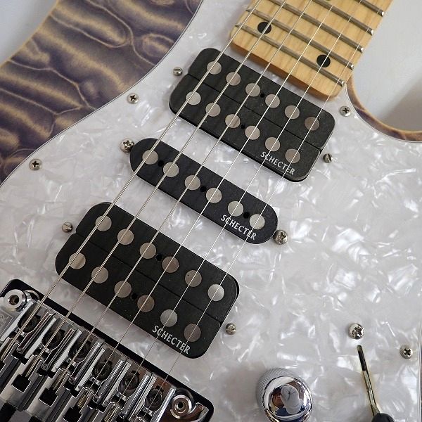 実際に弊社で買取させて頂いた★SCHECTER/シェクター SD-2-24-AS ストラトシェイプ 日本製 ギグケース付 の画像 5枚目