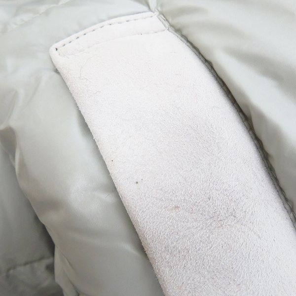 実際に弊社で買取させて頂いた【未使用】AKM×EMMETI/エーケーエム×エンメティ MOUTON MILITARY COAT/ムートン ミリタリー コート AE008 MTN004/Mの画像 6枚目