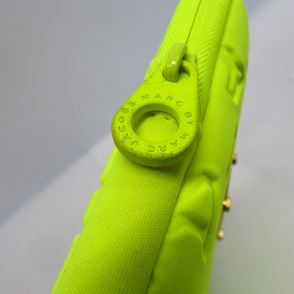 実際に弊社で買取させて頂いた【未使用】MARC BY MARC JACOBS/マークバイマークジェイコブス タブレットケース M6131064/M0001054 2点セットの画像 6枚目