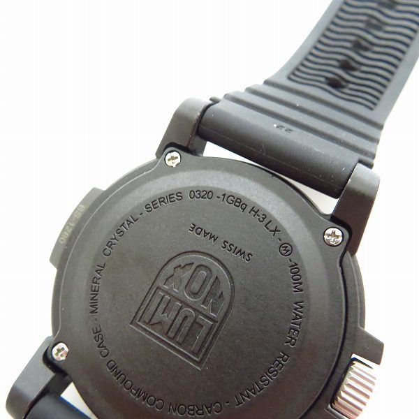 実際に弊社で買取させて頂いたLUMINOX/ルミノックス Ref.0323 LEATHERBACK SEA TURTLE GIANT 0320 SERIES NAVY BLUEの画像 4枚目