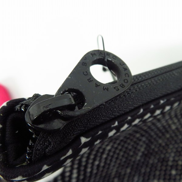 実際に弊社で買取させて頂いた【未使用】MARC BY MARC JACOBS/マークバイマークジェイコブス PCタブレットケース/クラッチバッグ  3点セットの画像 6枚目