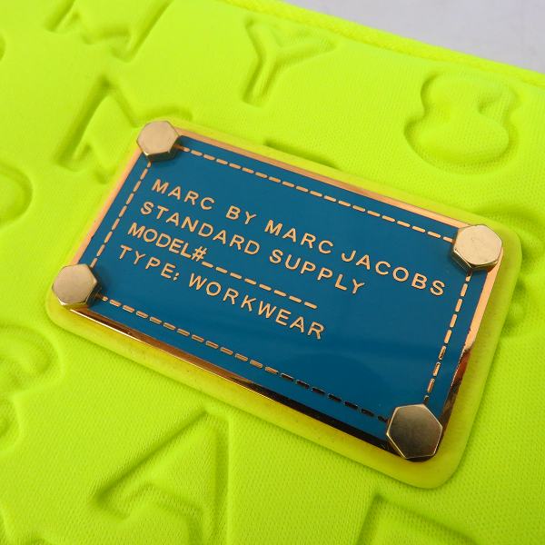実際に弊社で買取させて頂いた【未使用】MARC BY MARC JACOBS/マークバイマークジェイコブス PCタブレットケース M6131063/M6131062 2点セットの画像 2枚目