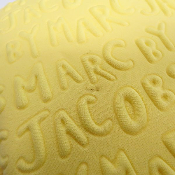 実際に弊社で買取させて頂いた【未使用】MARC BY MARC JACOBS/マークバイマークジェイコブス PC タブレットケース M0003461 2点セット の画像 7枚目