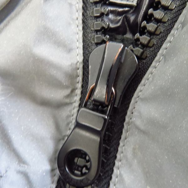 実際に弊社で買取させて頂いたHYDROGEN×DUVETICA/ハイドロゲン×デュベティカ リフレクター ダウンベスト/46の画像 4枚目