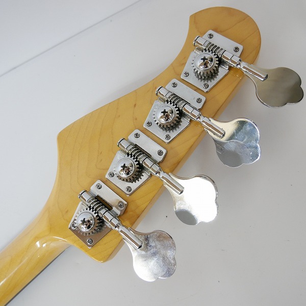 実際に弊社で買取させて頂いた★Bacchus/バッカス Universe Series BJB-400R CAR ジャズベースタイプ エレキベース ソフトケース付きの画像 2枚目