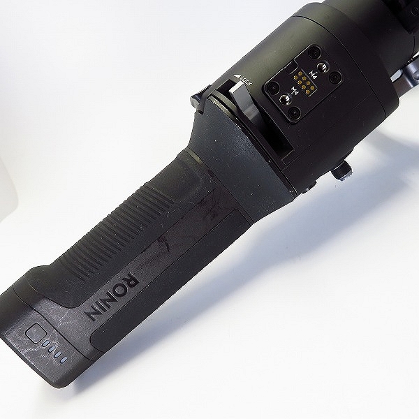 実際に弊社で買取させて頂いたDJI/ディージェイアイ RONIN-SC 一眼レフ・ミラーレスカメラ用 3軸スタビライザー ジンバル 簡易動作確認済みの画像 3枚目