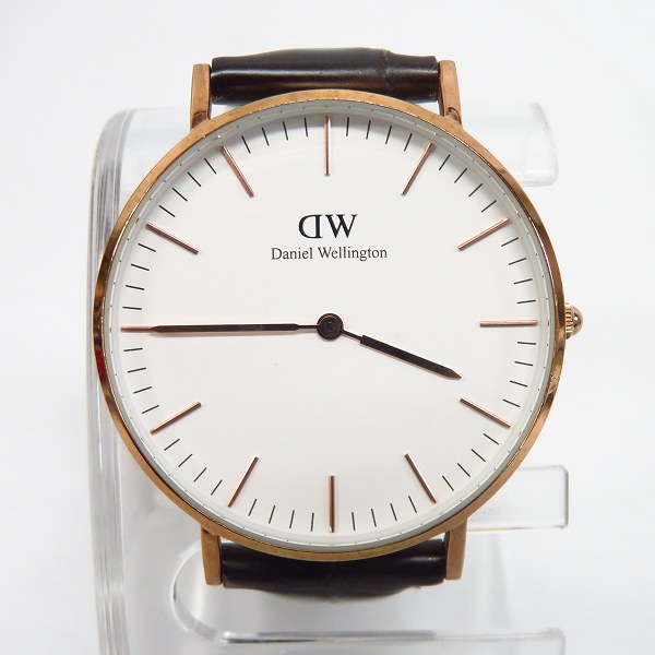 実際に弊社で買取させて頂いたDaniel Wellington/ダニエルウェリントン レザーベルト 腕時計
