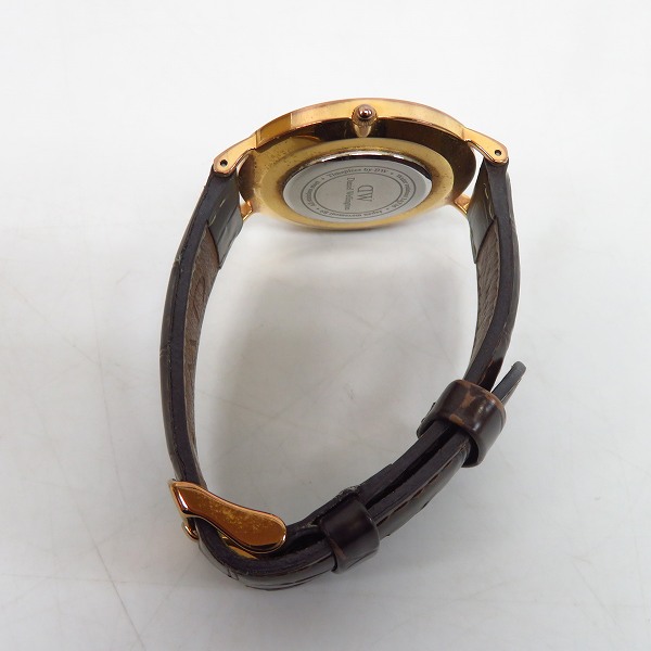 実際に弊社で買取させて頂いたDaniel Wellington/ダニエルウェリントン レザーベルト 腕時計の画像 1枚目