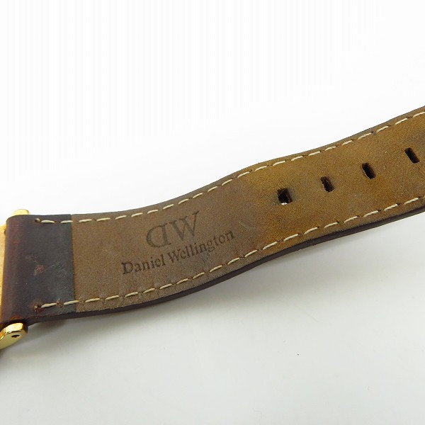 実際に弊社で買取させて頂いたDaniel Wellington/ダニエルウェリントン レザーベルト クオーツ腕時計【動作未確認】の画像 4枚目