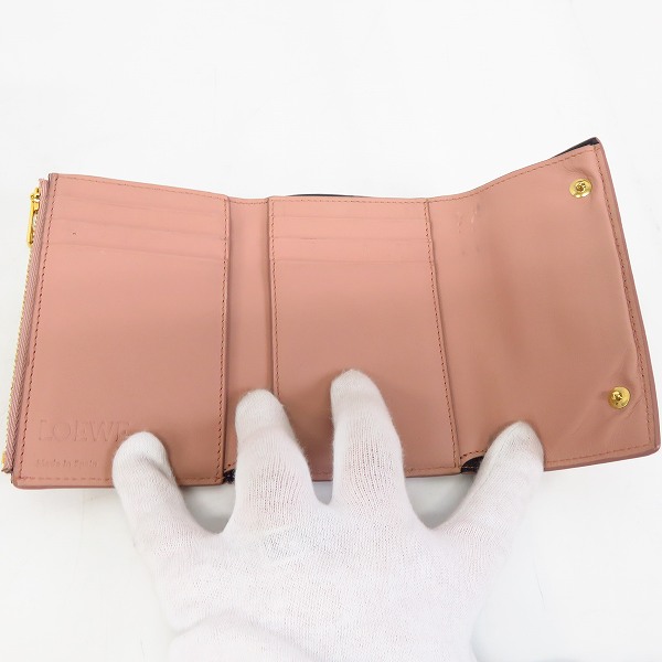 実際に弊社で買取させて頂いたLOEWE/ロエベ 三つ折り 財布 コンパクトウォレットの画像 3枚目